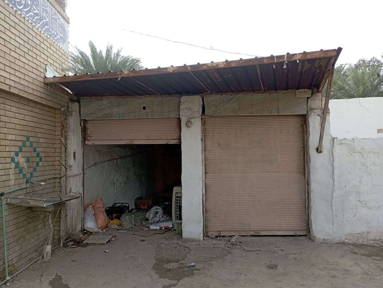 محل بابين للايجار لأغراض تجارية أسواق كافتيريا مجاور مقام النبي أيوب عليه السلام في منطقة الغليس وباقي التفاصيل الاتصال على الرقم *********** ومن الله التوفيق
