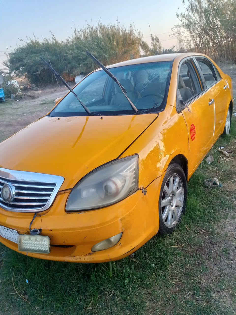 جيلي موبل محرك بي خيط تبخير وكير حلو بس انا ابيعلك كوم حديد ب15 ورقة واذا مانشتري لاتعلق ولاتراسل تعبني وتعبك ‏‪***********‬‏
