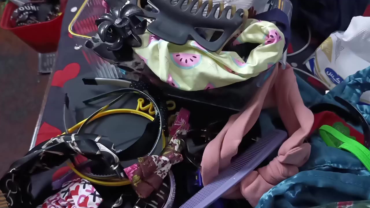 توفرت شلعه تتكون من نظارات شمسية وطبيه قراصات شعر وطواكه وبوندات
النظارت 45 قطعه شغلات الشعر 40 قطعه واكثر
السعر 50 مع التوصيل


**إذا كنت صاحب هذا الإعلان وتريد حذفه لأي سبب، رجاءا أرسل رسالة إلى الدعم الفني**