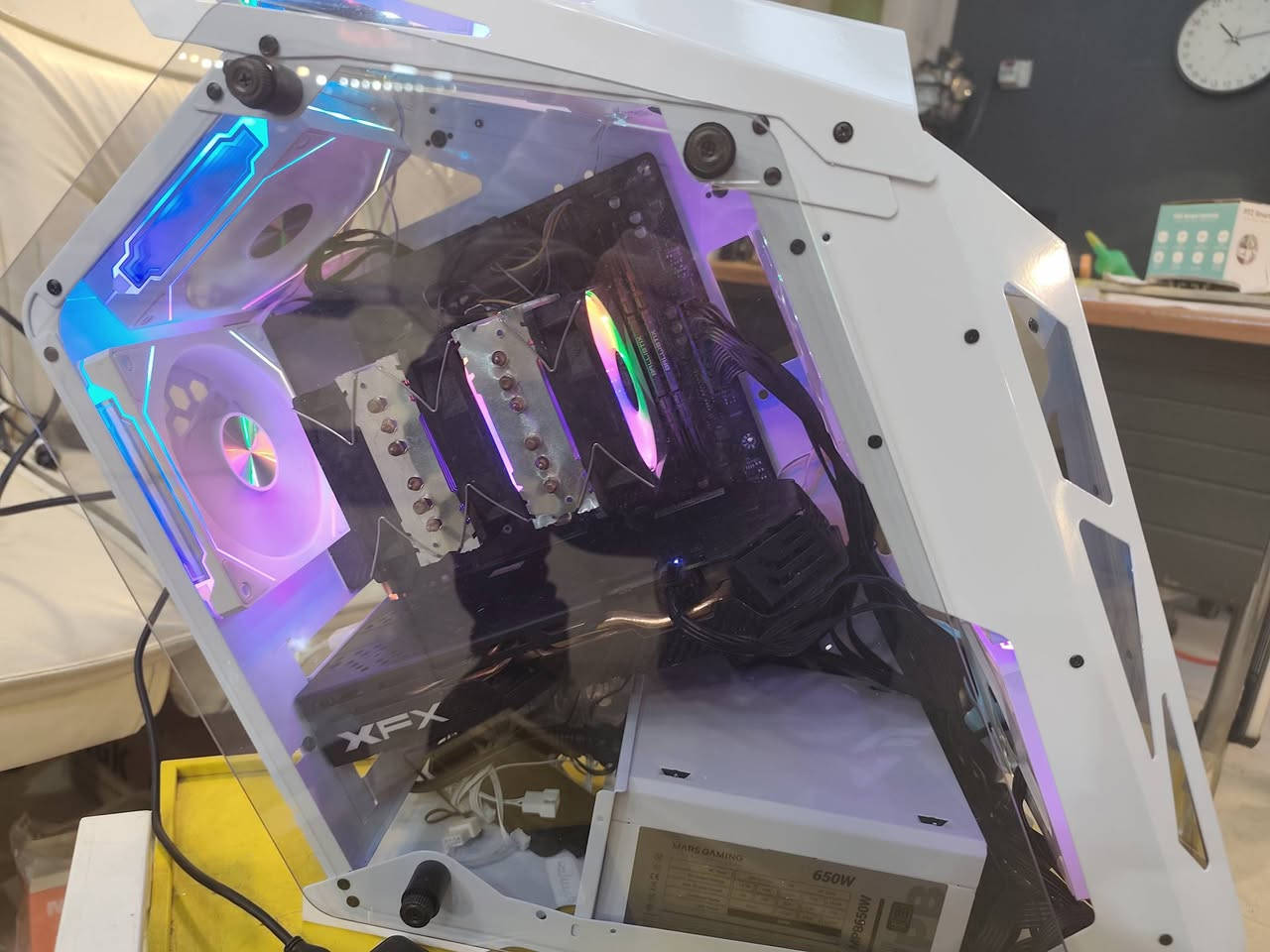 Cpu R7 5700G
Ram 16G crucial 8*2 3200

Vga R590 xfx 8G

Hard 256 M. 2 + 512 M. 2
B550m aorus pro

P.s 650W bronze

للاستفسار عن السعر التواصل خاص او على الرقم

***********
