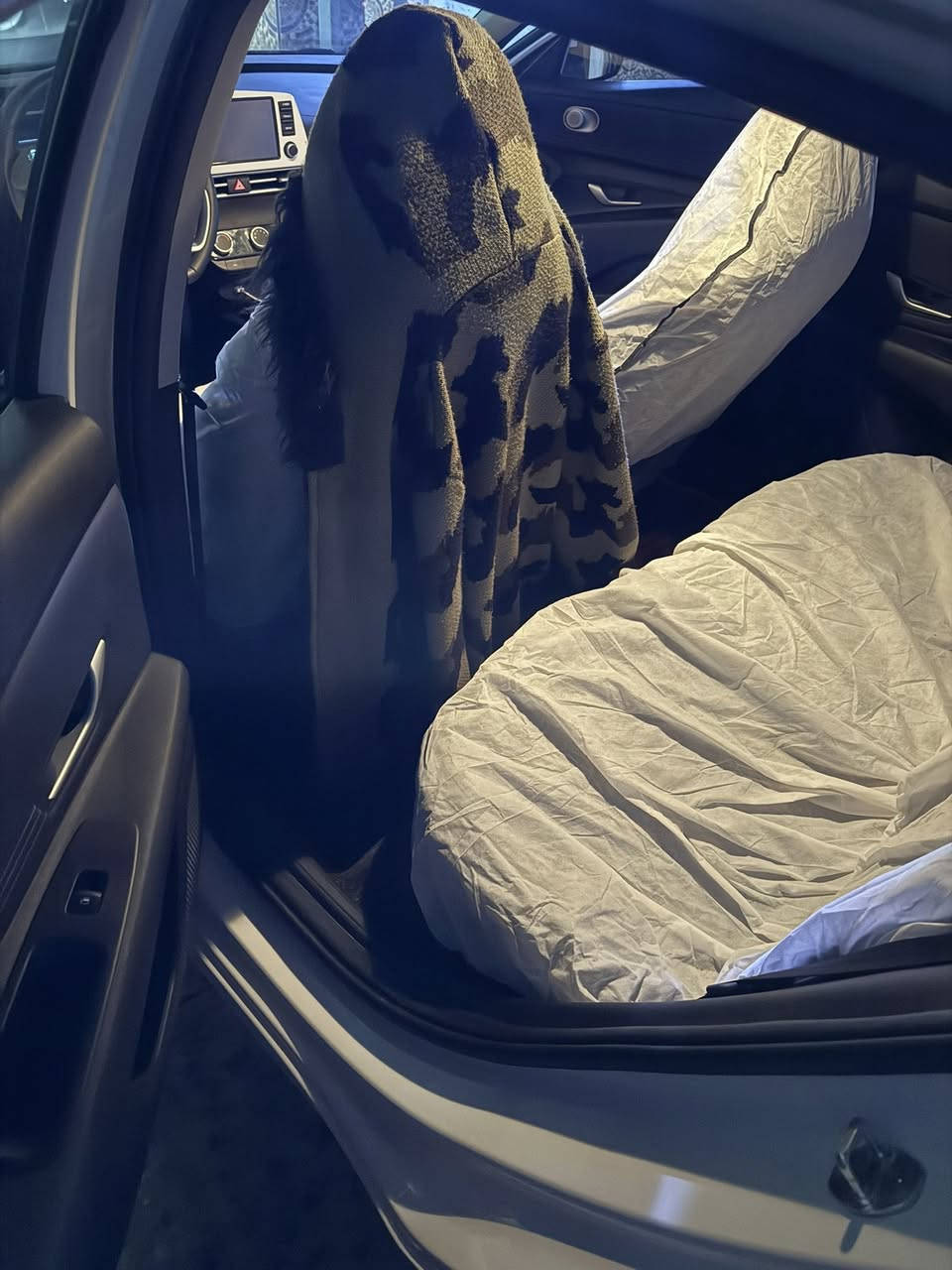 سلام عليكم انتره  تجميع 2025 بيها بنيد مبدل وبيها بارد اربع اصابع جاملق باقي كفاله عامه ماشيه 12 الف مكاني البصره الهارثه 
***********
