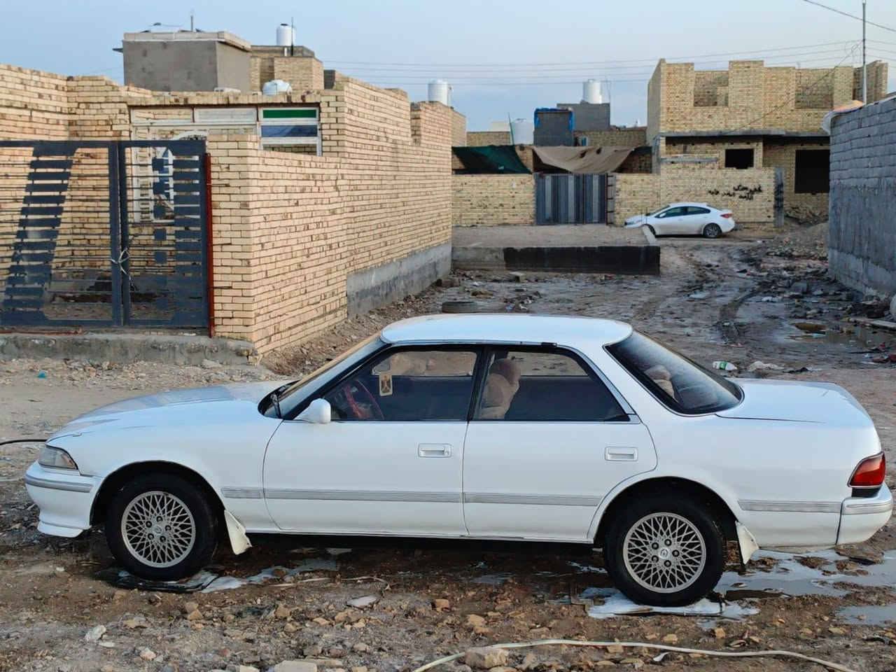 السلام عليكم 
السعر ((45))وبيها مجال للشراي 
***********
سياره مارك مسطر مكينه وكير ونجي حداديه نضيفه الرقم نجف نگليزي السنويه مجدده لغايه 2030 مكفوله من  الكص والنقل الجثه والعيب الشرعي وكافة الاصوليات تحويل مباشر للاستفسار الاتصال على الرقم التالي
