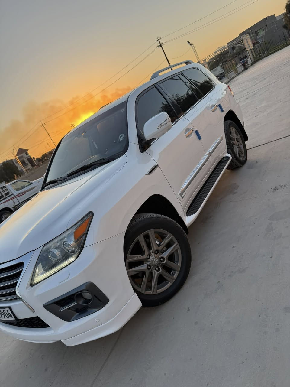 السلام عليكم لبيع لكزز موديل 2012 بريم داخل مشمشي جديده السياره كفاله من التبديل رقم اربيل تحويل وكاله اني حاضر كلشي جديد رقم وهزه كله جديد تخم دسكات جديد ادامه بلشركه مسويلها تضليل بل سنويه استفسار ع الرقم :***********
