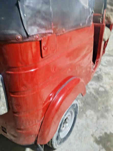 سلام عليكم تكتك موديل 18شهر 11سنويه لوحات نكليزي تحويل مباشر معمرة خياسات مصبوغه عام جماليه تكتك جاهزة برغي ما عايزه كبل لشارع عوزه ترتيبات سهله تجي تفحص وتقتنع وسهله سعر 4750وبيهة مجال مكاني كربلاء المقدسة رقم ***********شراي يخابر بي خير ويدللل
