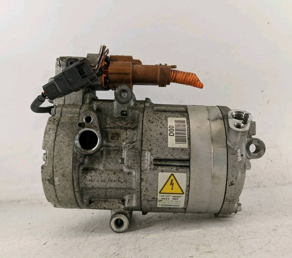 السلام عليكم
كمبريسر تبريد هيونداي ايونك اصلي تفصيخ وارد امريكي جدا نظيف ع شغل موجود قطعتين
سعر الواحد 700 الف 
*********** واتساب
