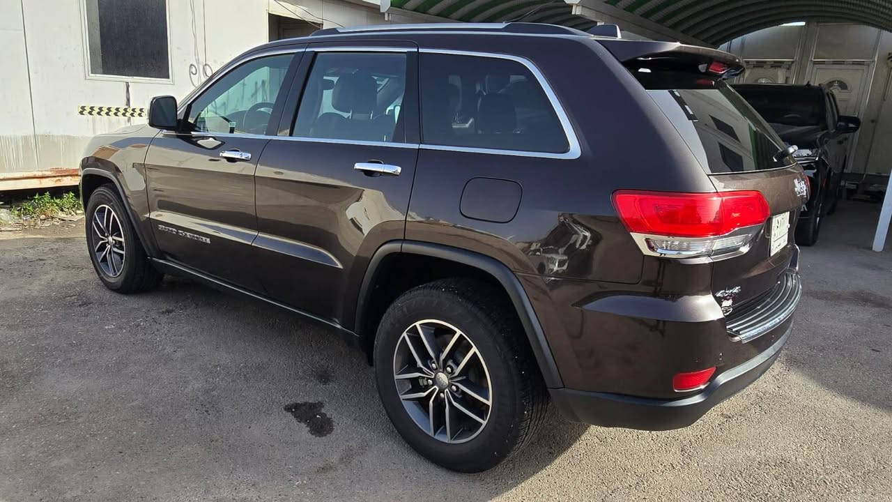 جيب جديدة كلين كفالة بسعر راف فور ام وحيف

جيب كراند شيروكي

2017 رقم بغداد

محرك 3600

بدون حادث او غرق

العداد.  151.  km

رقم الهاتف ***********

مكان تواجد السياره محموديه او حارثيه

#السعر_الطلب_في_التعليقات
