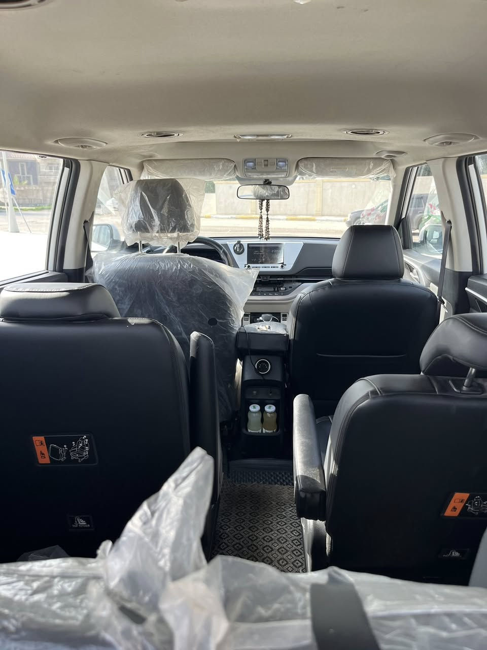 السلام عليكم
كيا كارينز 2025 (7راكب سياحيVip) وكالة نم 

فول مواصفات كفاله عامه ماشيه 24 الف رقم بغداد السعر 180 $ وبيه مجال بسيط (بيع فقط )
مكاني الكاظمية شارع المحيط

***********
