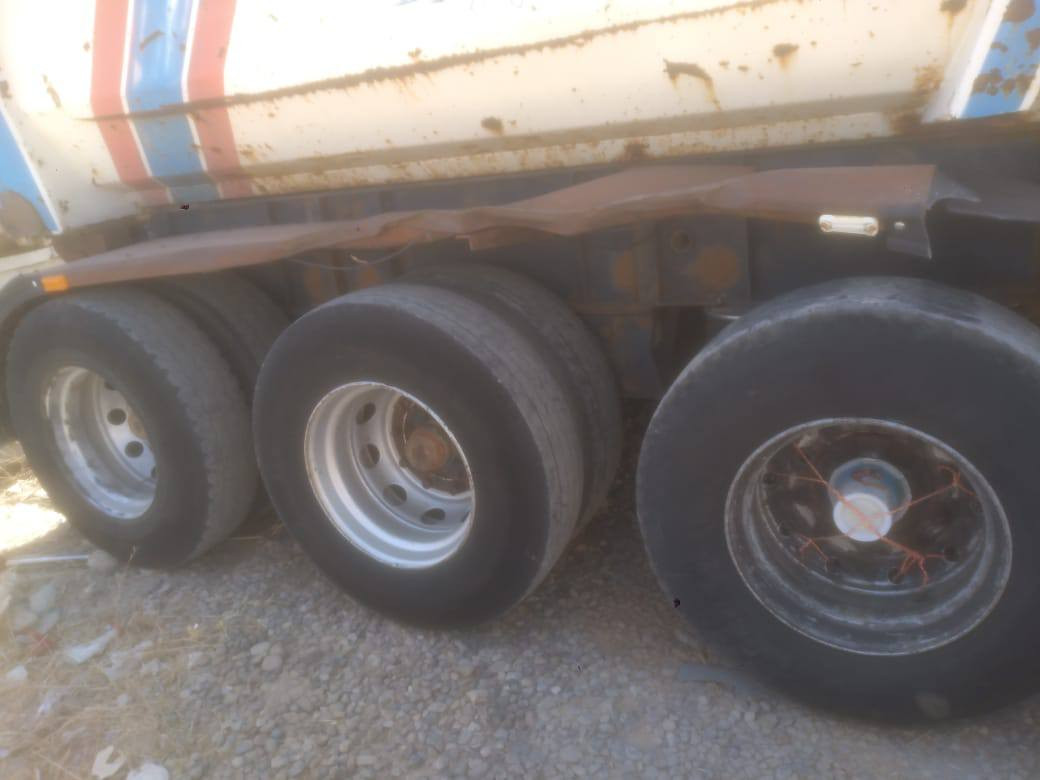 سلام عليكم 
نساف للبيع 
3 دناكير جوبلس دبل تاير
شاصي اوربي 
السعر 80 وبيه مجال 
للاستفسار 
***********
