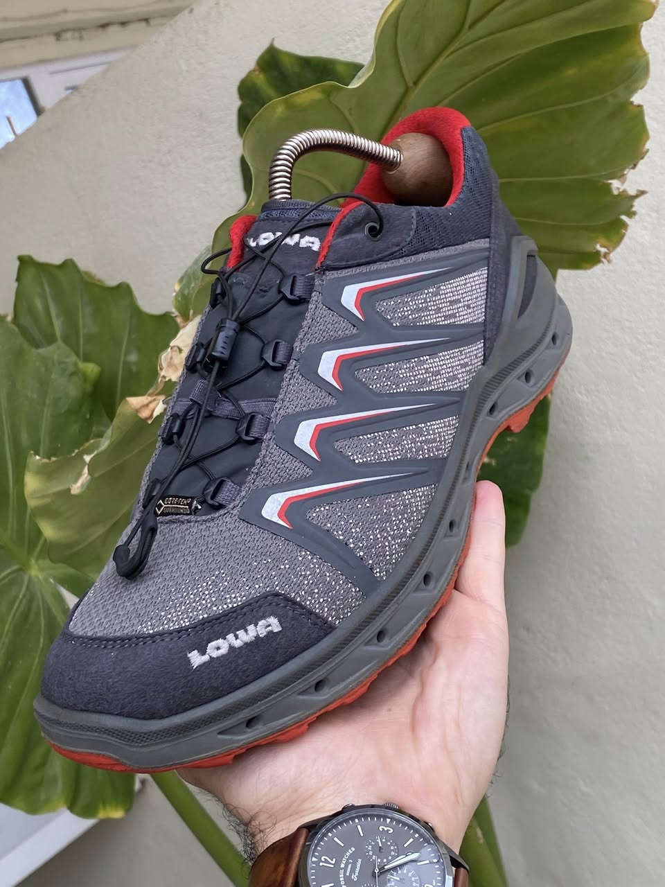 بالەی ئەوڕۆپی مارکەی لۆوا lowa-goretex-44.. ئۆرجنال ئەسلی قیاس ٤٤ دژە ئاو .چوار وەرزە…٩٥/١٠٠ خاوێنی…..                   باله اوربى ماركة لوا ضد الماء اورجنال اصلى ١٠٠/١٠٠..النضافة ٩٥/١٠٠ للعجز راسلنى خاص ..قياس ٤٤….***********
