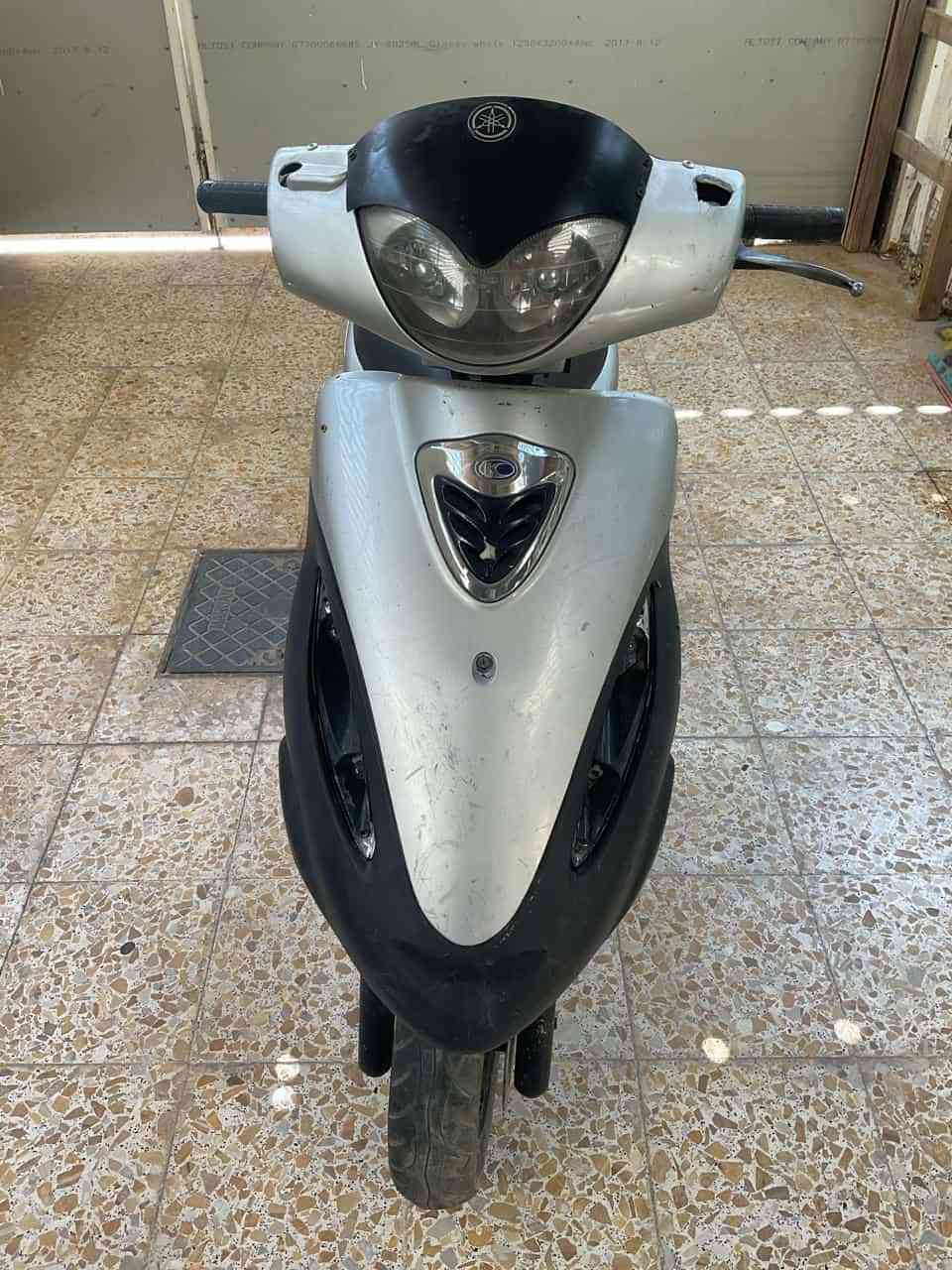 السلام عليكم شباب 
للبيع دراجة كامكو G3 شغاله وجاهزه
محرك 150 cc قبل شهرين مصعدي مال رمبه
كهربائيات كلها شغاله نضافتها شوفت عينكم
وسعرها مناسب عنواني نجف كوفه
اي سئال او استفسار اتصال على الواتس اب ***********
