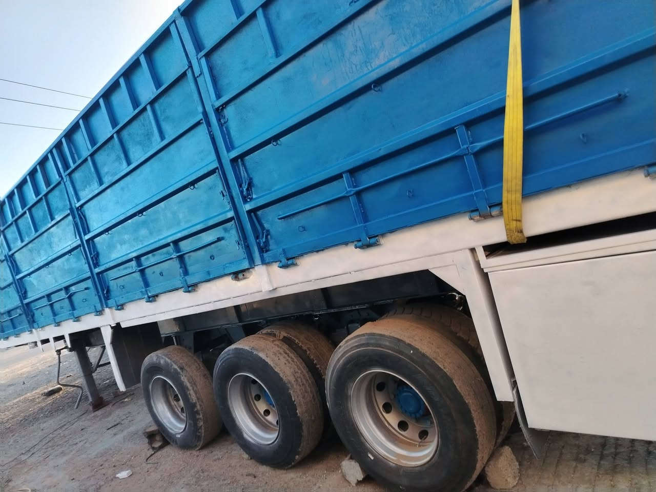 السلام عليكم عربانه للبيع المانيه شاصي مكفول كاعيه جكر جديده الطول ١٢ ونص دنكيرين مجموعه واحد لعاب *********** السعر ٦٠ وبيها مجال مكاني سامراء الحويش
