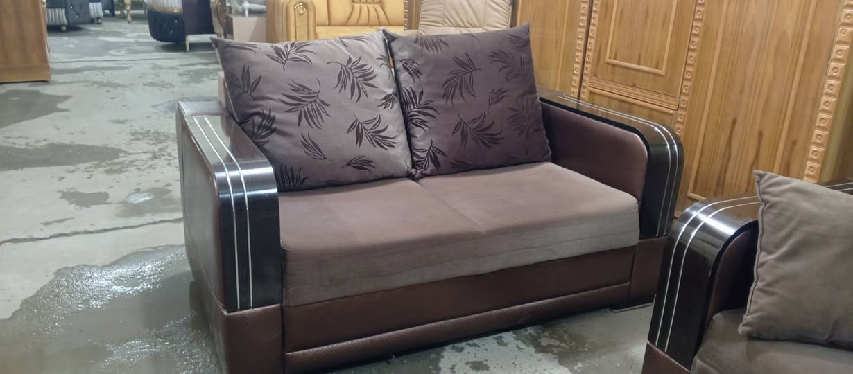 معرض تكريت للاثاث المنزلي للجمله والمفرد 

تخم تركي 5 قطع 10 مقاعد مستعمل شي قليل نضافه فول ستعماله شهر فقط وبسعر مناسب مبي اي شي جديد 

العنوان تكريت شارع الزهور لحولي مقابل مدرسه كنوز لهليه مجاور مجمع رداد للنشائيه محل ابو عبد الله 🥰 
للاستفسار اكثر تصال او مراسله ع واتساب 
***********
***********
