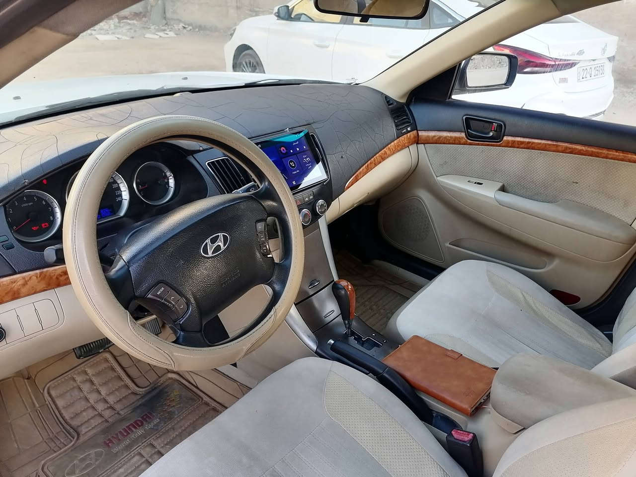 السلام عليكم
سوناتا خليجي 
اللون ابيض
الموديل ٢٠١٠
محرك ٢٤٠٠
السعر ١٢٠ مع المجال 
المواصفات الباقيه فول
مكانات صبغ بدون دواخل 
***********

منظومة غاز رسمية
رقم بغداد
مكاني النجف الاشرف
