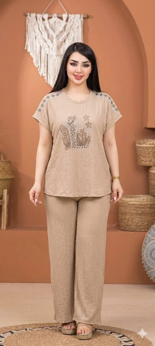 تراك كريشه ستراس 
قياسات
6 الوان 
5 موديلات 
السعر 60 الف الدرزن


**إذا كنت صاحب هذا الإعلان وتريد حذفه لأي سبب، رجاءا أرسل رسالة إلى الدعم الفني**