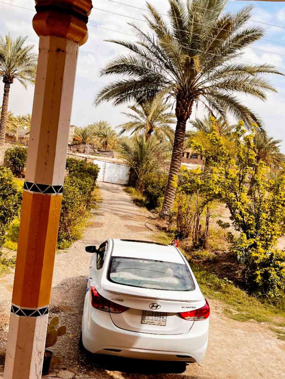 ألنتره خليجي موديل 2014 رقم بابل بيه بارد بسيط صبغ قليل عنواني بابل الحله *********** السعر 125 ورقه وبيه مجال
