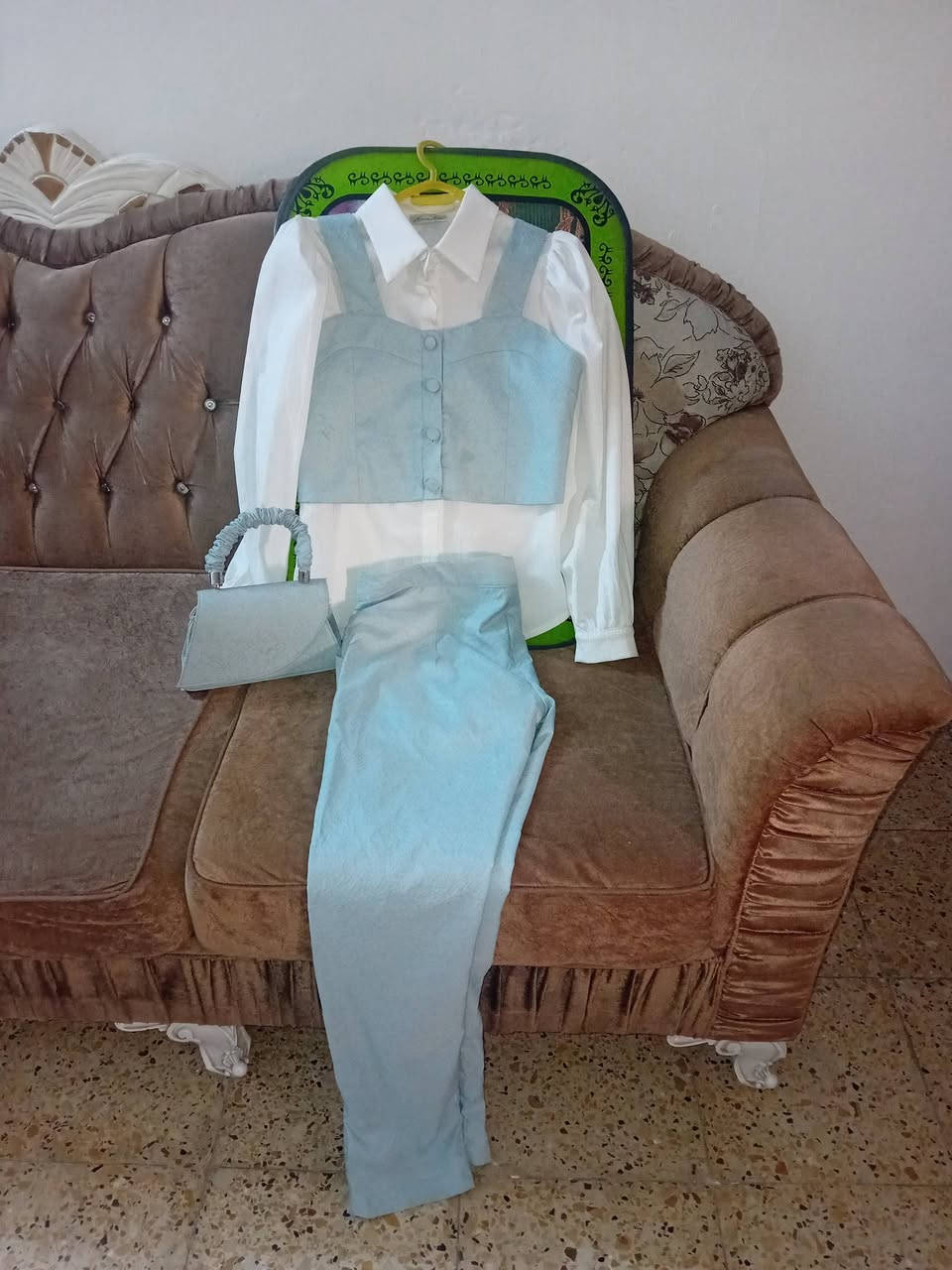 للبسة بناتي جديدة حتة الجنطة وي اللبسة كاملة وجديدة قياس لارج الشرطة الرابعة المكان


**إذا كنت صاحب هذا الإعلان وتريد حذفه لأي سبب، رجاءا أرسل رسالة إلى الدعم الفني**