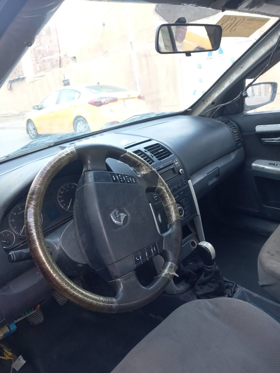 سمنت سورن رقم بعداد ألماني. مديل ٢٠١٧ خصوصي صاحبها بغداد الحريه  اخوان السياره بيه طخات كشرته شوف العين كدامك وبيعلك محرك عاطل انته صلحه اني مال خلك هوه يشتغل مادري بلك واكف نوزل واكف اني ابيعلك محرك عاطل سياره عليها غرامات ٢٠٠٠٠ الف ينزلن من سعرها السياره قفل ٢٧ ورقه مكاني الكماليه بغداد وهاذا رقمي *********** والشراي يتصل
