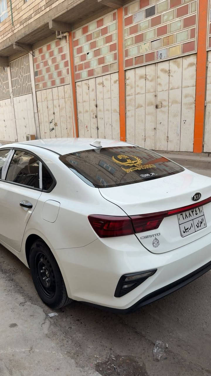 كياا سيراتو خليجي
المديل 2019 
السياره خير من الله وجاهزه وتخم تاير ويل اسود جديد بيه مواصفات السياره فول ما عده الفتحه والبصمه 
منظومة زنون شادله أصلي
السياره مواصفاته اشاير بل مري
أنظمة قياده 
Sport
 normal 
Eco 
نضام اي بي اس
تحكم مقود
مثبة سرعه كروس
السياره بيه رشات صبغ فقط فقط صبغ بدون حادث السياره طابكه وذابين عليهه بطش السياره احلى بهواي من الصور تجي وشوف بعينك مكان السياره البصره
غير متوفر على الفيس للاستفسار الاتصال على : *********** موجود واتس اب البصرة, العراق
