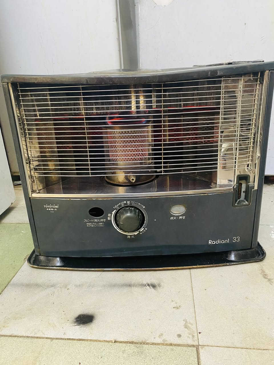 إسلام عليكم صوبه شغاله بشرط كل عيب مابيهااا لاهيس ولاغاز السعر 45 الشراي يتصل على الرقم ***********
