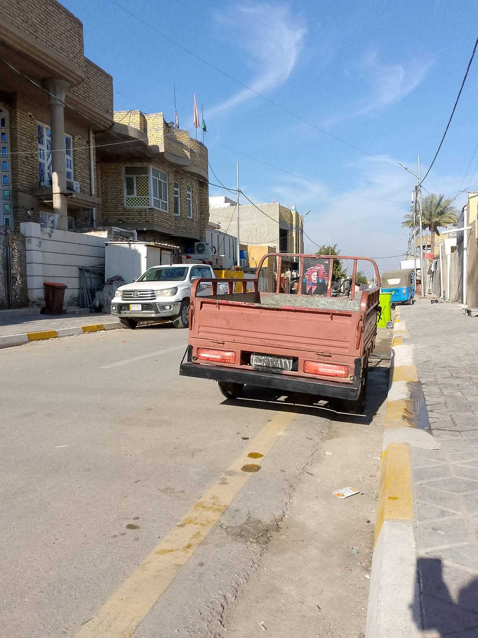 سلام عليكم ستوتا البيع رقم سود العنوان كوت جاهزه عوزهاا ترتيبات بسيطة مكينه خير من الله ***********سنويه موجوده عند صاحبهاا يطلب عليهاا 150 تريد بيعلك كوم حديد او تريد نسويه ماعندي اي شكالل ذا وي سنويه 800قفلهاا وذاا كوم حديد يعني كلك ننتفهام عليه وع سعر واني خادم
