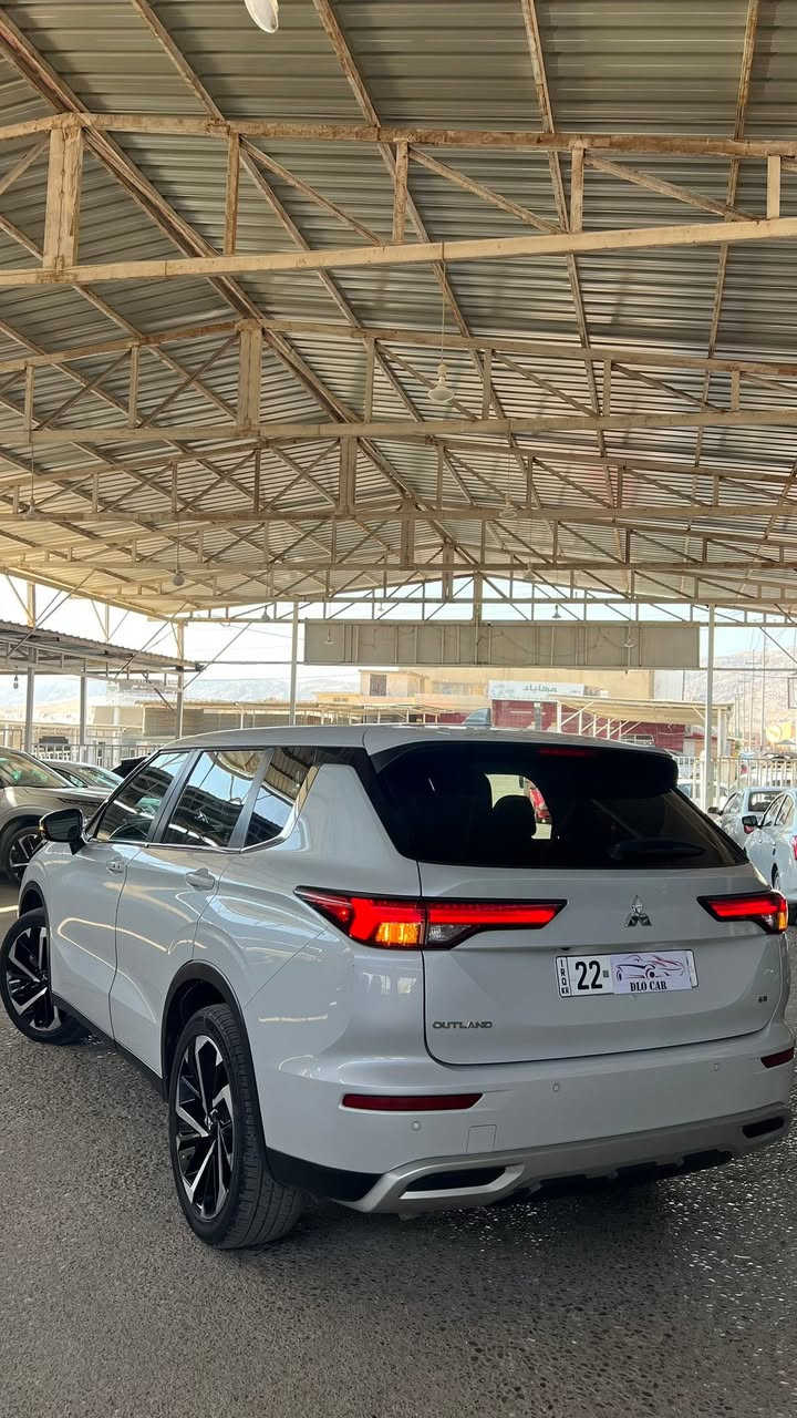 اوتلنده ر موسيبوشي SE AWD
 فوله بي سيلايت
موديل2022
ماوى روشتن44000  مايل 
دةبيل اكسل 
 رةنك سبي   
موسيفات 
شاشة مةزين  
بسمة 
 بينج كاميرة 
اوينه شفت 
دةركا بسمة 
كوشين جلد و شامو 
كوشين هتةر 
شحن واليس 
سيندوق شةفت 
حةفت نةفةري 
رادار بيش و باش تنشتةكان 
بيش وباش حساس 
لايت بةغاغ
حةفت نةفةري 
 ويل كروم 
 بي قنج و قوب 
 جاملغ دةركا دةركا سبغ دعمي لي خشانة
بي داغل  
يرباك بس سوكان بةردة  
زور موسفاتي تر هه يه  
جوار تاية لوك يستا بوي كرون 
مسرفي يك دينارى تيا نيه  
رةقمة بة ناو خومانه  تحول وكالة شةرت 
رةقم شانسي داناوم 
*********** 
***********

