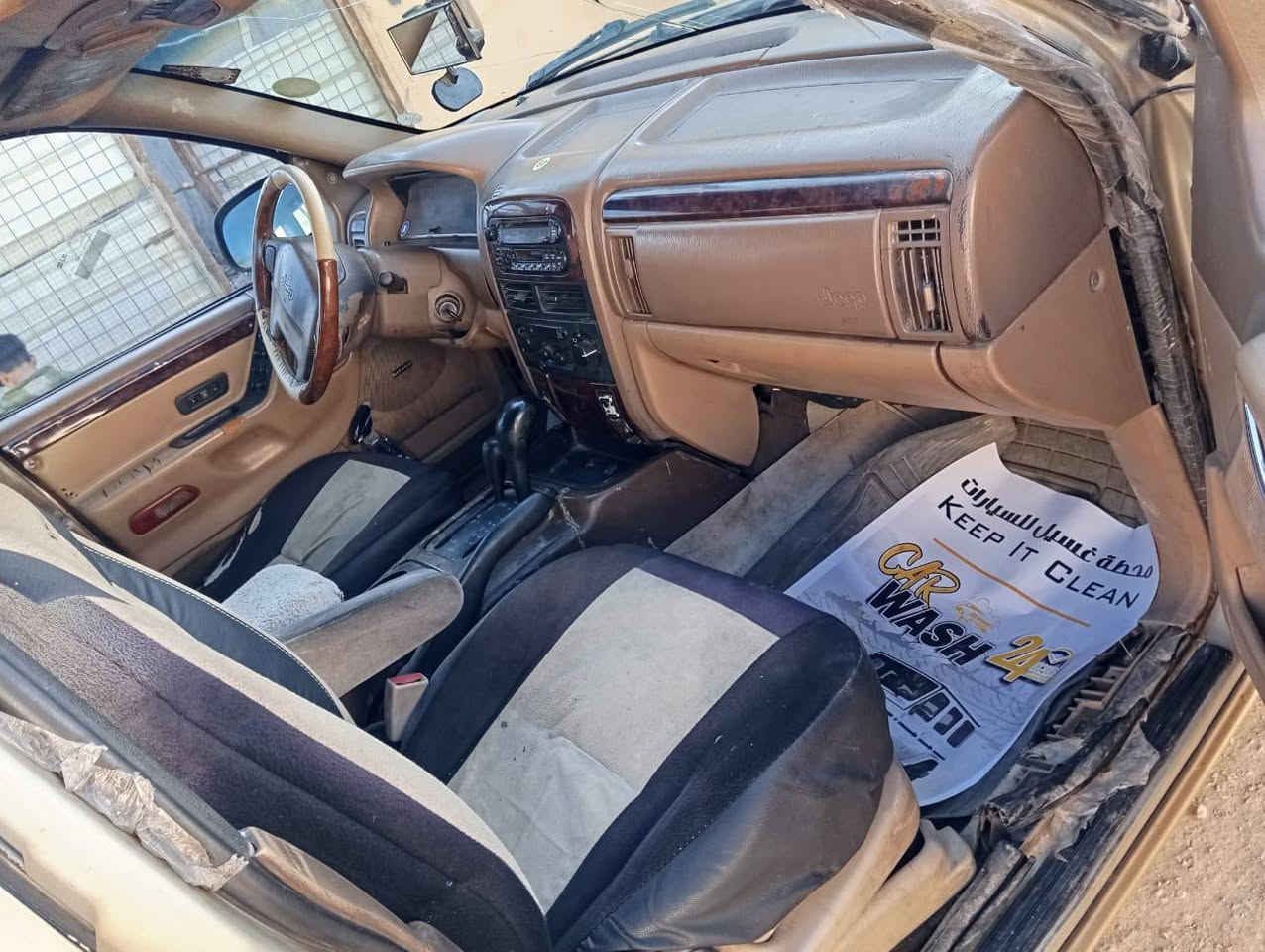 سعرها 40ورقه مكينه كيرمابيهن شي رقمها اربيل شرط التحويل والوكاله سنويه منتهيه موديلها 2000 مكانها كركوك   ***********
