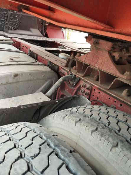 سلام عليكم للبيع افيكو مديل 2006 مكينه 480 لاتنقيص ولا بخار كير اوتماتيك 16 نمره تخم تاير دبل تانكي تبريد ثلاجه هاف شاصي مكفول سياره نضيفه كلش جاهزه للشغل رقم صلاح الدين بدون ضباره مربوطه فلات 4 محاور عنوان بغداد الشعب سعر 80 تفاصيل اكثر اتصل ***********
