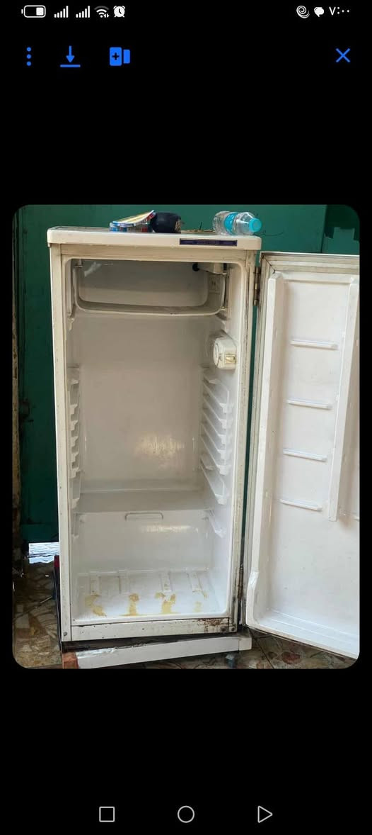 ثلاجه حجم وسط وغراضها كلهن موجوده سعر ٧٥


**إذا كنت صاحب هذا الإعلان وتريد حذفه لأي سبب، رجاءا أرسل رسالة إلى الدعم الفني**