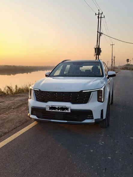 السلام عليكم
سورنتو خليجي 2025
6سلندر 
بانوراما
7راكب 
السياره باسمي 
 السياره اخذناها وصار بيها حادث الجاملغ الخلفي جهة السايق وطخة خفيفة بالبنيد والباب الخلفي جهة السايق الدعاميه الخلفيه بيها ملاحظات بسيطة صور الحادث موجودة مصلحة وكامله   
ممشى السياره20300
السعر المطلوب325 ورقه وبيها مجال جدا بسيط  
 رقمي 
***********
