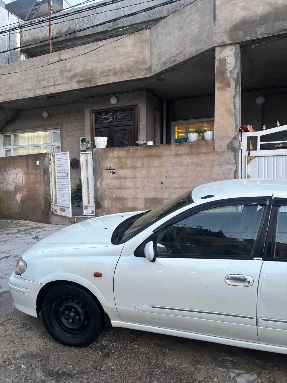 نیسان سەنی ٢٠٠٣

ئارم و سەنەوی بەغداد عەسلی
رەقەم و سەنەوی بەشەرت
٤جام کارەبا
٤ تایەی لوک
گیر توماتیک
دیناریک مەسروفی تیا نیە
مەکینە و گیر بەشەرت 
تەبریت ساردو گەرم بەشەرت
هەموو گیانی جایزە مەسروفی نیە
شوین سلیمانی 
نرخی ٥٥$
*********** السليمانية, العراق
