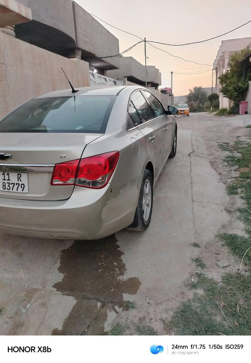 سلام عليكم شوفر كروز ٢٠١٣ مكينه ١٤٠٠ تيربو كير عادي فول عده الكير شاشه وكامره بلاديه دمام تحكم ستيرن مثبت سرعه حادث أمريكا بنيد وشوي من البدنه بدون دواخل وبلعراق صبغ جاملغ امامي وباب كلير نقص بيه فقط كلج كمبريسر للامانه تبريده ثلج عارضه ٦٢ وبيه مجال مكاني بغداد ***********
