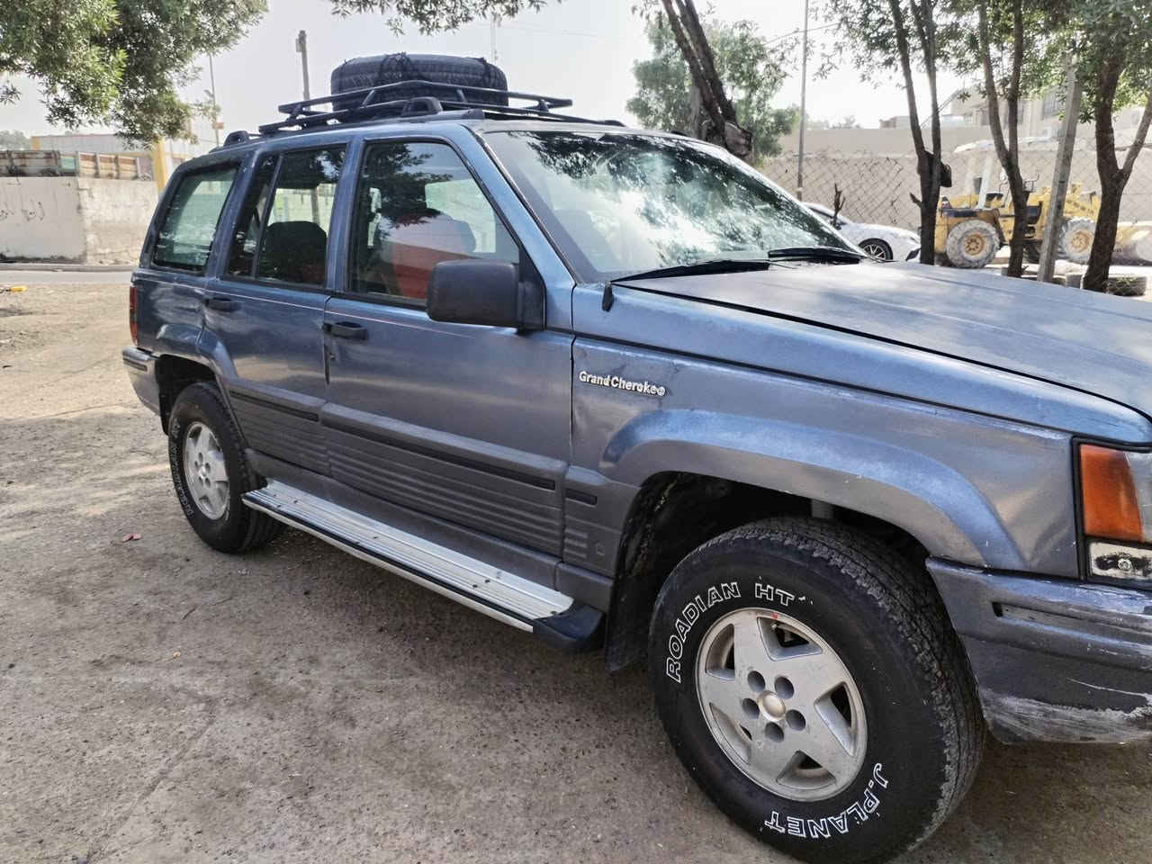 جيب شيروكي موديل 95 سنويه مشروع وطني محور ياباني سياره جاهزة السعر 36 العنوان بغداد شارع فلسطين موبايل ***********
