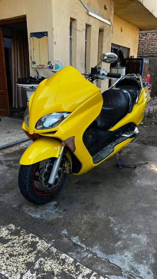 فورزه 09كرستال 7كير 4تحويلات دراجة مال رمبه نازلة من علاوي الباش صالنصة رياضي دبلات كجات تخم تاير جديد بيها دشبول رياضي وجه بومه سبايدر خلفي ستيد بريك شغال دراجة احلا من صور ومكفوله كفاله عامه ممشة دراجة 44الف حقيقي للبيع سعر مليون و350وبيها مجال قليل مكاني ديالى بعقوبه ***********
