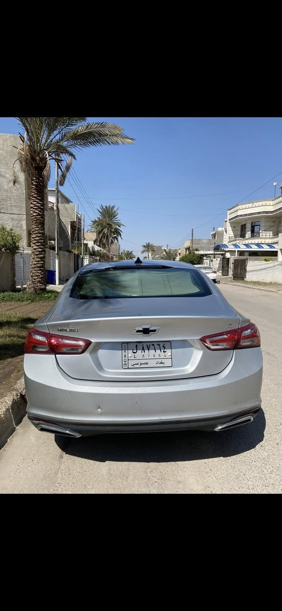 سلام عليكم
ماليبو 2020 رقم بغداد (معوقين) بعد 4اشهر تصير حرة 
المعوق بغداد موجود ويسوي وكالة عامة 
بيهة 3قطع صبغ بنيد وبابتين بدون لغد وشواصي 
كير محرك كلة مكفول 
تبريد ثلج 
السيارة ماشية 128الف كيلو 
مابيهة اي نقص كاملة مكملة 
والسيارة نضيفة حيل 
السعر 97وبيهة مجال بسيط 
مكاني بغداد الغزالية 
***********
