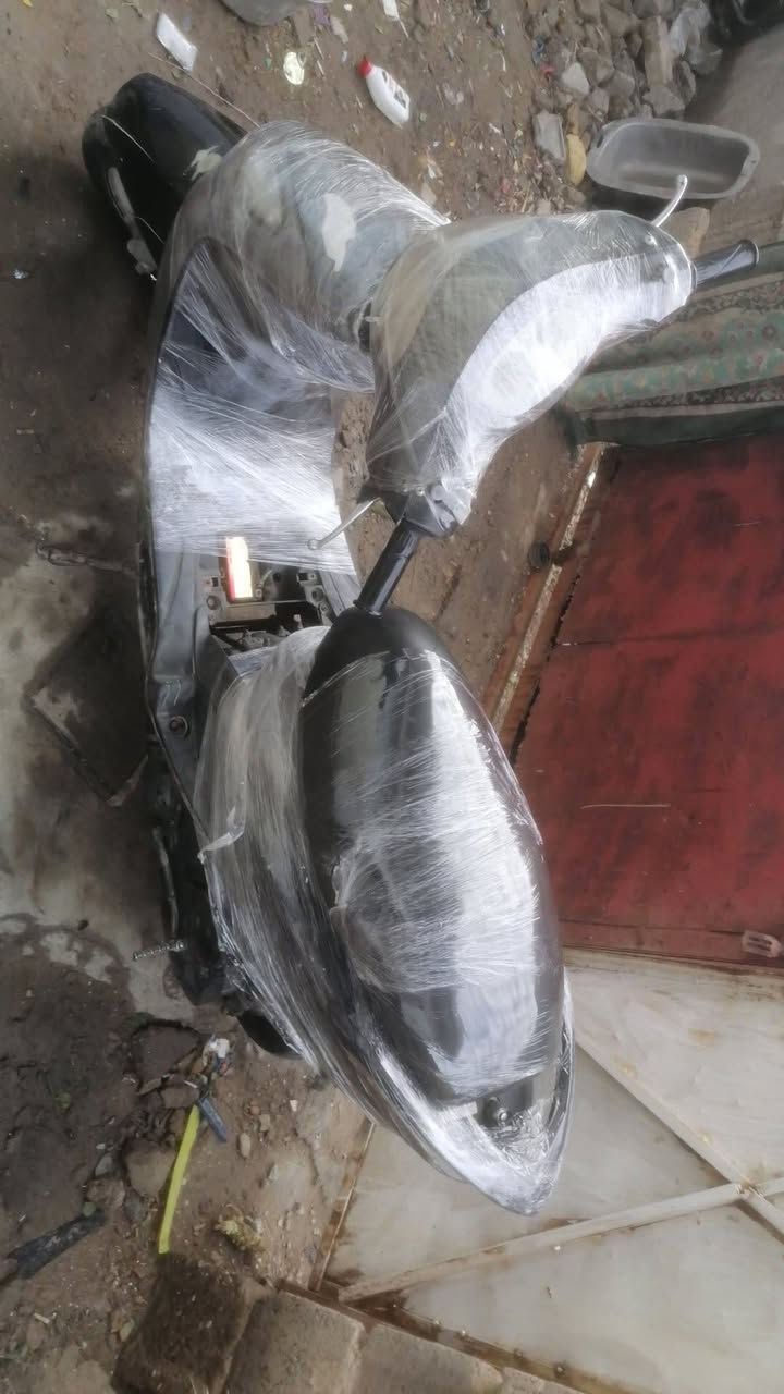 السلام عليكم درجه ماكس منغولي درجه شغاله كلشي مابيه شغال امجفت جديد بس بوشه  مو تجاري اصلي مفتوحه من مكينه مال حاويه درجه لا تن قيص ولا تبخير كهربائيات كله شغاله ((عوزه سلف او لتريشعمال صفحت اليمنيه او قبق باتري بس)) ((السعر ٢٦٠)) او به مجال ورش اي يجي او يت دلل المكان بغداد الحسينيه مال راشديه


**إذا كنت صاحب هذا الإعلان وتريد حذفه لأي سبب، رجاءا أرسل رسالة إلى الدعم الفني**