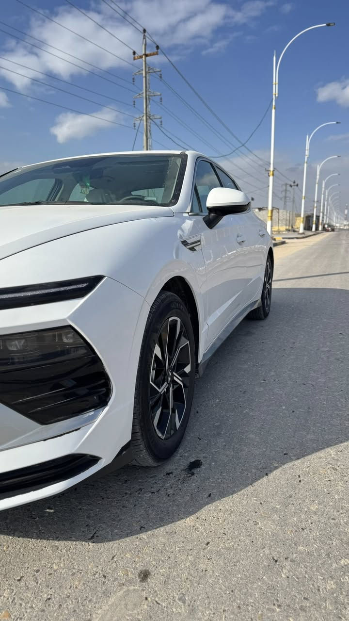 السلام عليكم
اللبيع سوناتا امريكي مكينه دوش
موديل 2025
مرقم شهداء 
موصفات السياره 
بصمه تحديد مسار مانع انزلاق 
ويل كب تحكم فول كشن كهربائي السايق تشغيل عن بعد 
الحادث 
تبديل بنيد قطعه وحده الحادث سطحي لغود شاصي كفاله دواخل كفاله 
ماشيه 13الف كشنات خمل 
لون ابيض صدفي 
مكينه 2500ع وضع الشركه السياره جديده او بلعافيه ع من نصيبه 
السعر 200$وبيها مجال مكان السياره السماوه صور الحادث والسونار خاص 
الاستفسار اتصل وتساب ***********
