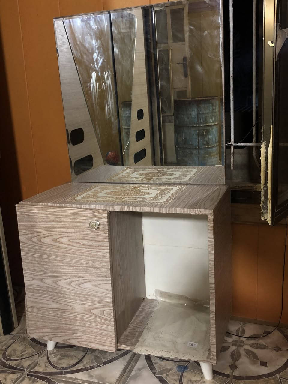 غرفه مستخدمه للبيع  او تبديل
 خشب تركي هيه ٥قطع وجبت مراية الها صارت ٦قطع


**إذا كنت صاحب هذا الإعلان وتريد حذفه لأي سبب، رجاءا أرسل رسالة إلى الدعم الفني**