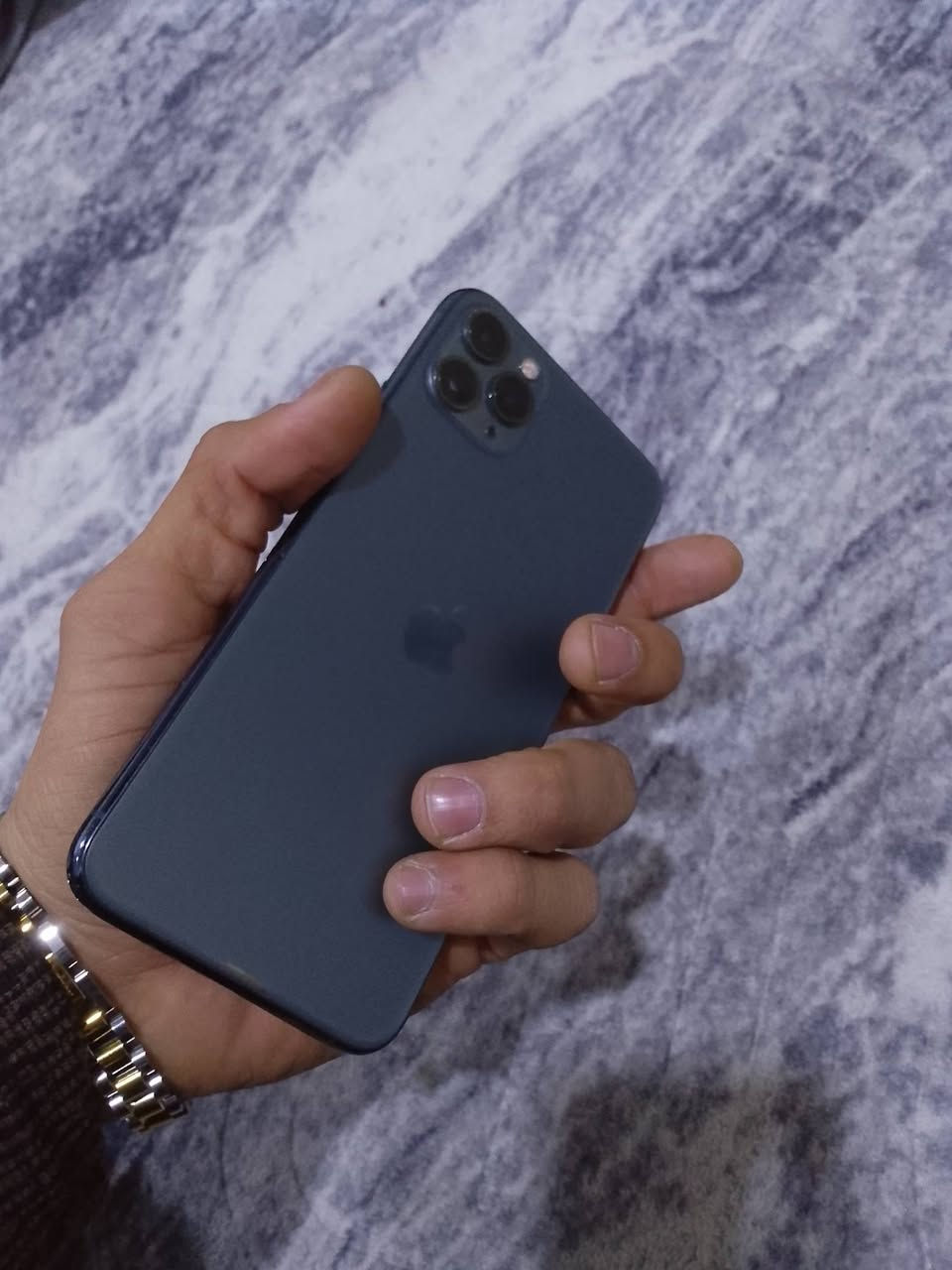 11 ابرو ماكس حييل نضيف شرط النضافه 
ذاكره 256
بطاريه 74
شاشه مبدل اصلي فقط 
كامرات ؛ صوت ؛ سيم كله مكفولل 
سعر 230
***********وتساب
