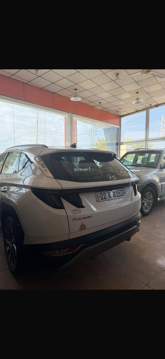 ياالله سلام عليكم توسان مديل 24 جديده ستعمال واحد.وحالين ماشيه39
حقيقي شاشه جبيره حساس امامي خلفي غرفه بيضه مغلفه دوشمه وارضيه اسبير مانازل ومكفوله كفاله عامه هندبريك دكمه رقم اربيل الجديد سنويه جديده وكاله مضمونه مكان السياره النجف الكوفه 
 السعر 207
استفسار اكثر التصال عله ارقم ***********
