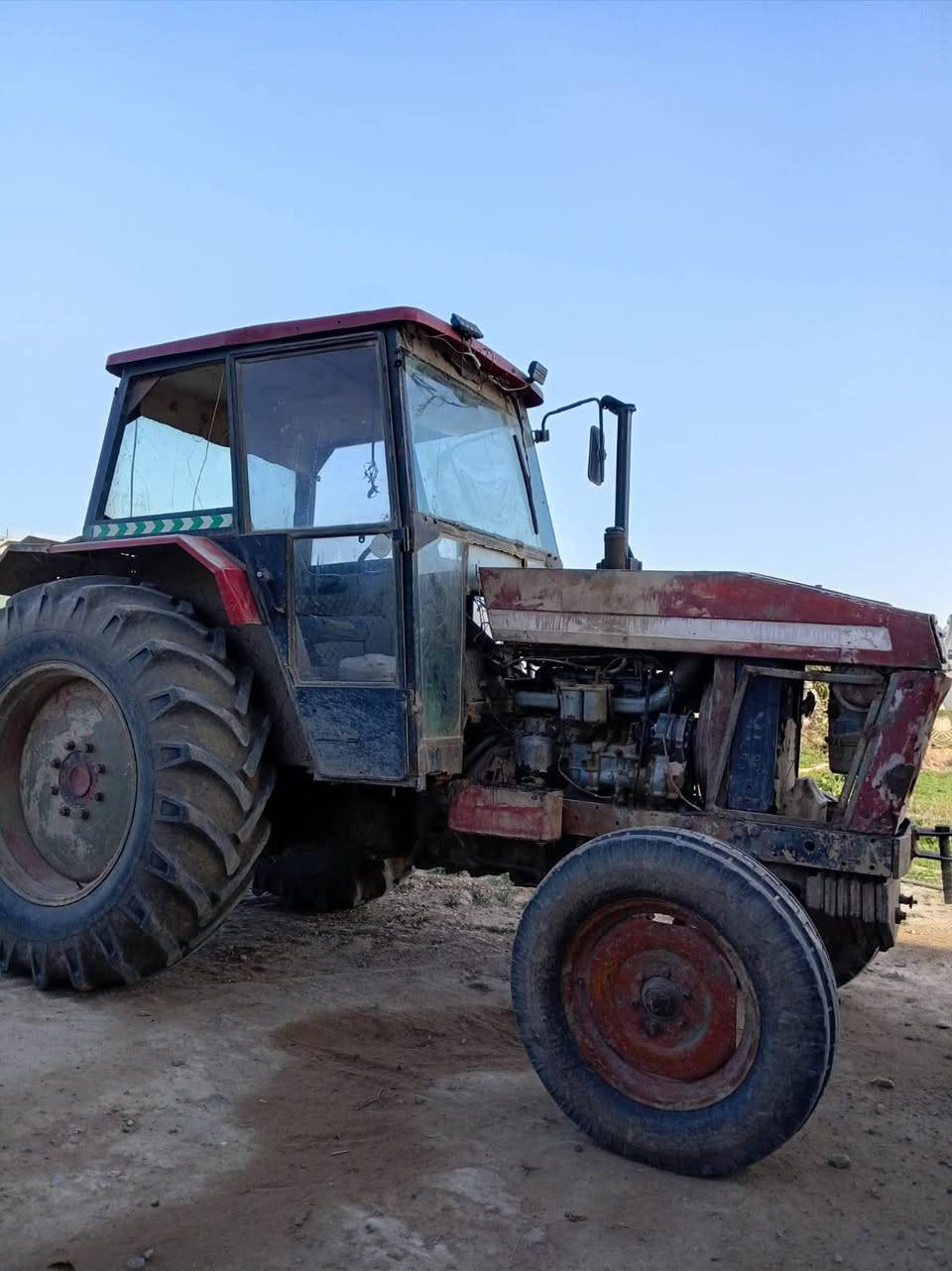 السلام عليكم للبيع عنتر 81 موديل 85 بدون المكان صلاح الدين ناحية العلم للتواصل 
***********/***********
