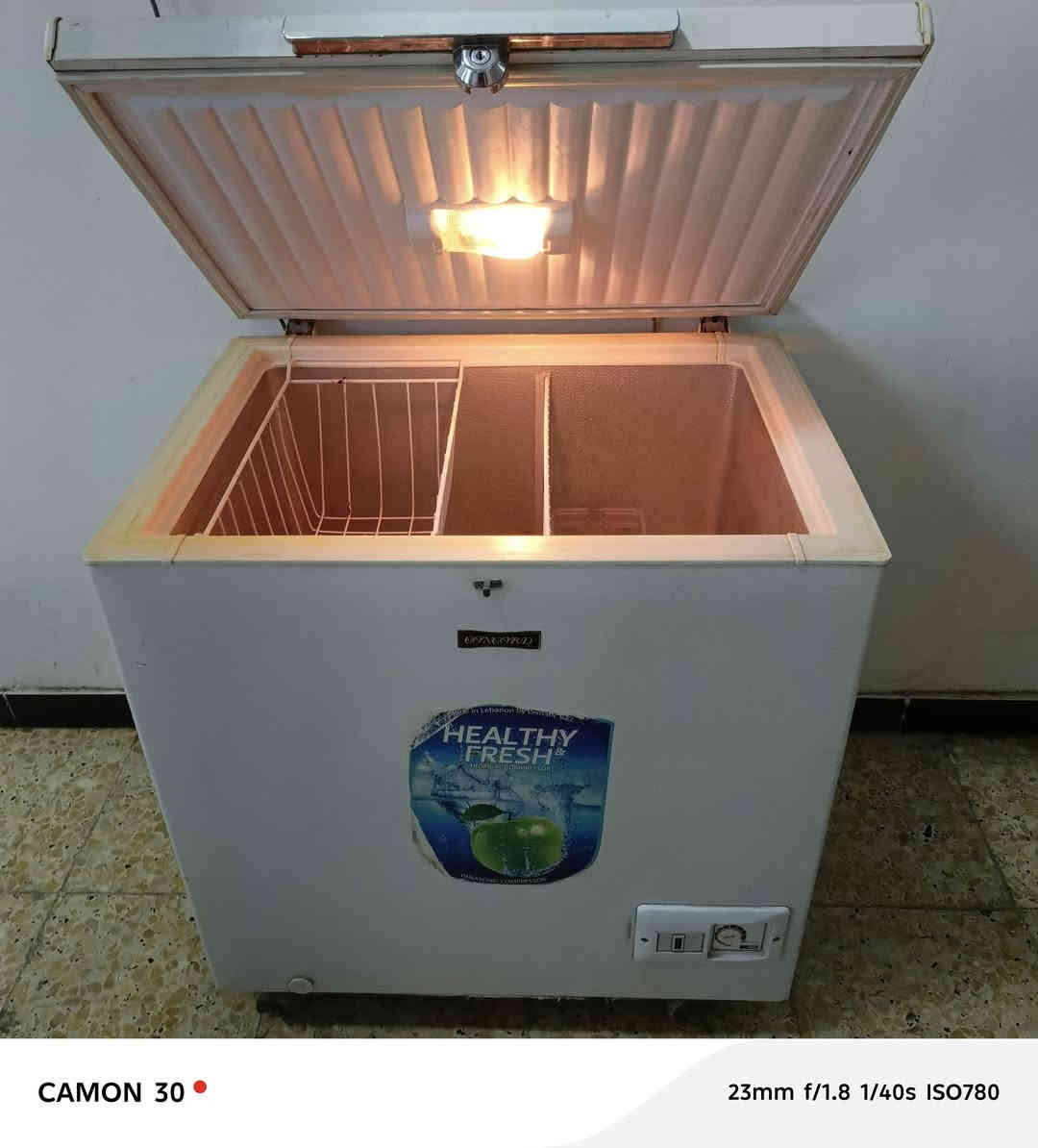 ميز طعام ٦كراسي ١٠٠الف
مجمده سعر١٠٠
مبرده كونفيره٤٠الف 
الرقم*********** العنوان الزعفرانيه
