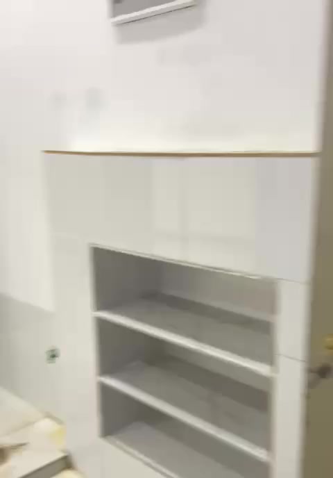 مشتمل للبيع 100م كوت حي الامام الرضا قريب ع المدارس وشارع 30
***********
