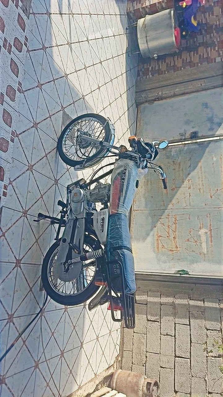 سلام عليكم نامه امتياز مديل 2026 اوراق  سكنر لون ابيض المكان: كربلاء  طوريج. الرقم:  ***********.+السعر خاص.
