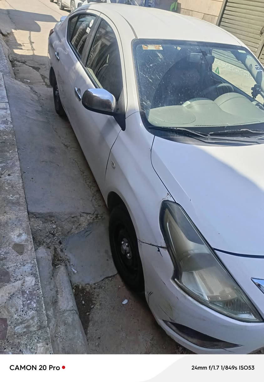 نيسان هنديه بليته زرقاء مديل ٢٠٢٠ رقم اربيل  مكاني بغداد الحبيبيه تبريد تدفئه طخم تاير صدر جديد شاشا وتحكم .بيه ضربه بالصندوگ وبيها حالوب خفيف السعر ٨٢ مبايل ***********

