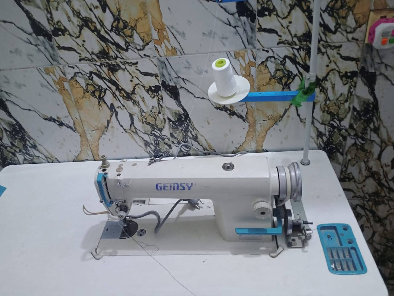 اسلام وعليكم مكينه خياطه نوعيه جبسي ماطور جديد كاتم اصليه للستفسار ***********
