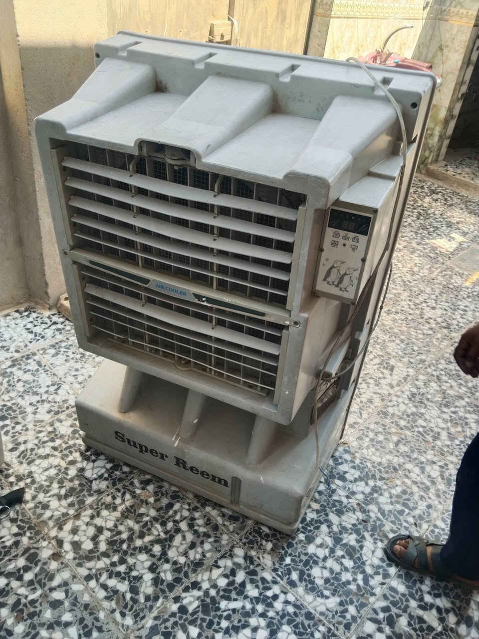 مبردات للبيع كل وحده سعرها شغلات على الفحص


**إذا كنت صاحب هذا الإعلان وتريد حذفه لأي سبب، رجاءا أرسل رسالة إلى الدعم الفني**