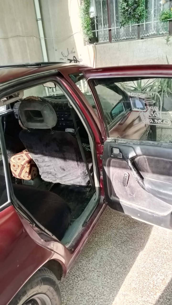 اوبل ڤكترا للبيع موديل 1993 بدون اي ظربه كلش نظيفه صبغ فقط جماليه سنويه لل 2030 رقم نينوئ انكليزي محرك كير شرط نظافه فول تخم تايرات باتري هزه صارلها شهر ساقطه بعدها جديده السياره السعر 37 وبيها مجال رقم ***********
