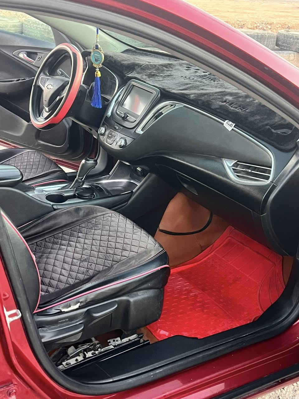 السلام عليكم ماليبو 2018// مواصفات LT بأسمي رقم ذي قار انكليزي قبل شهر داورت السياره مسويلها ادامه كااااامله ماناقصها اي شي من حداديه تخم تاير بلكات دامه كامله لمنظومه الاحتراق نضيفه كلششش ومامتعوبه كلشي شغال بيها مكينه كير كله مكفول برغي مامفتوح بيهن ضربتها كلششش خفيفه ماامبدل بيها اي شي فقط البنيد مصبوغ وبارد بالجمالغات وببها تكيحلات بالدوس بسيطه صور الحادث بالمنشور 
ترايك لاربيل //*********** بي واتساب مكاني ذي قار قلعه سكر
