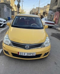 نيسان فريسا موديل 2011للبيع سياره كلين بدون حادث حادثها دعاميه اماميه ...