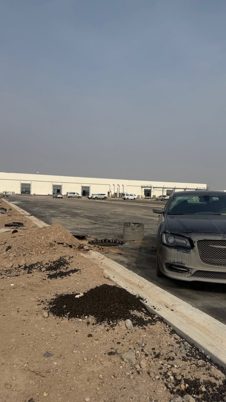 السلام عليكم كلايسلر اوبامه 2022 Sفول موصفات ماعده الراد السياره بحاله جيده وارد امريكي حادثهه جاملغ وبنيد تبديل بدون صبغ تفاصيل اكثر اتصل ***********
 ملاحضه سيارتي الشخصيه ممشتغله خط
